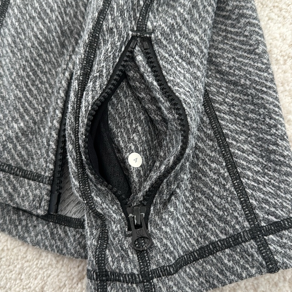 Lululemon Define Jacket - Picture 3 of 4
